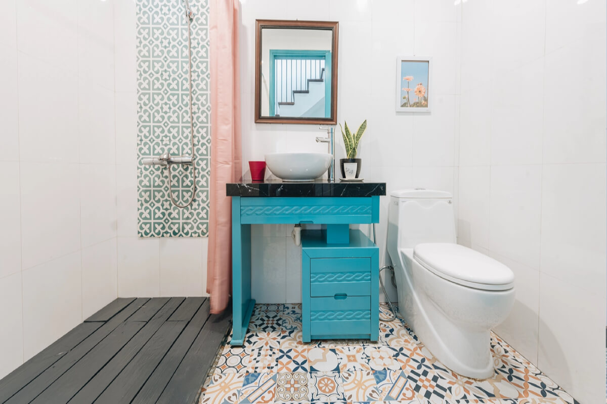 Phong cách Địa Trung Hải tái hiện vẻ đẹp cổ điển trong phòng tắm