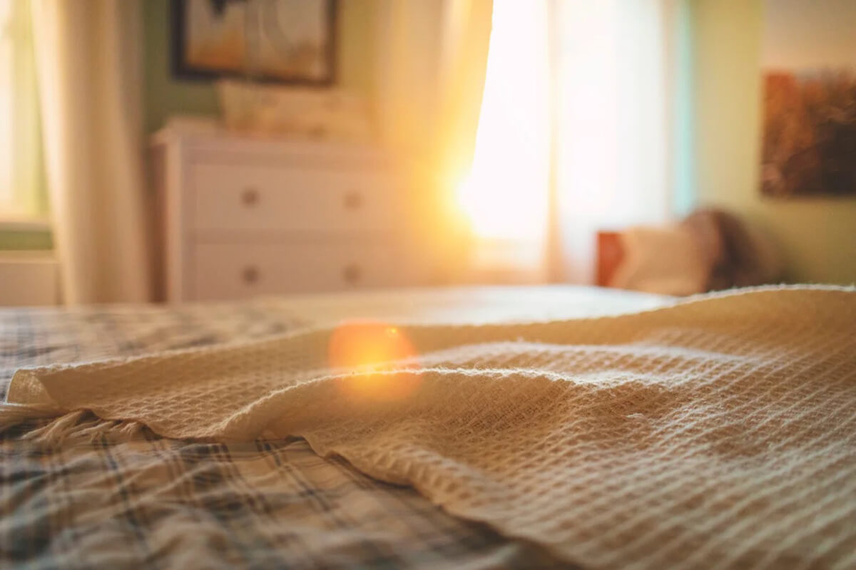 Phòng ngủ bị hầm nóng ảnh hưởng rất lớn đến sức khỏe của bạn 